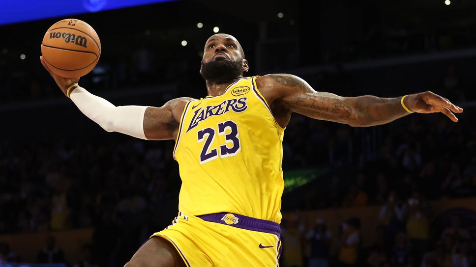ЛеБрон се отчете с антирекорд