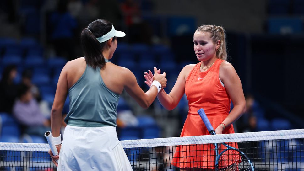 Миналогодишната финалистка София Кенин САЩ  отрази два мачбола и се класира