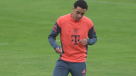 Отлична новина за Байерн - Мусиала се завърна към тренировки на терена