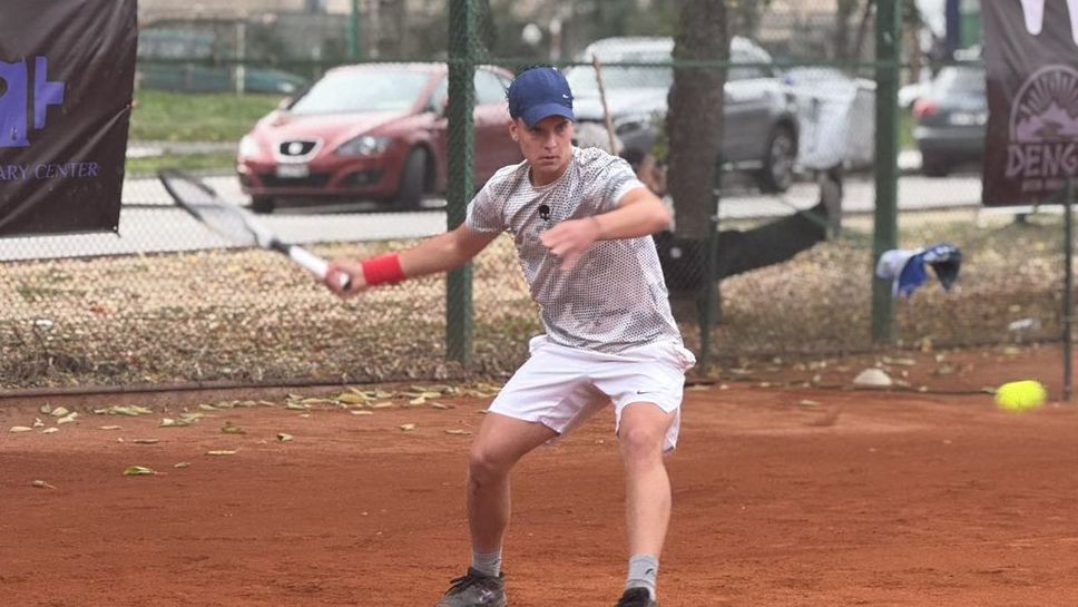 17 български тенисисти се класираха за осминафиналите на сингъл на