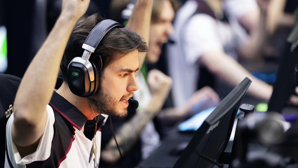 BELCHONOKK подписа постоянен договор с 1win