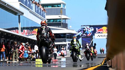 Две трети от пилотите в MotoGP са против да карат в Катар