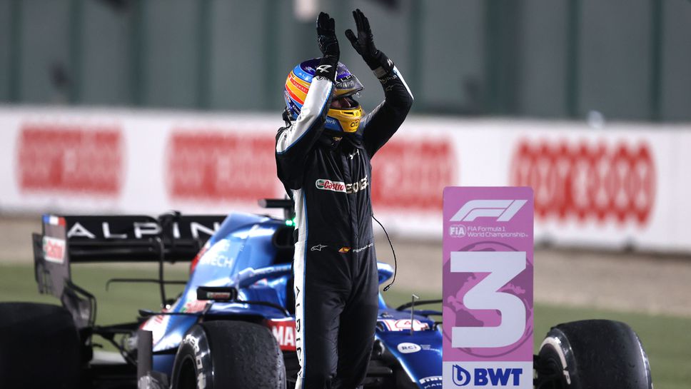 Алонсо се закани на Верстапен и Хамилтън за сезон 2022