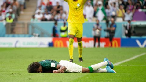  Защитник на Саудитска Арабия е със счупена челюст 