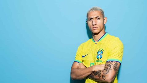  Звезда на Бразилия желае остров, цялостен с дами 