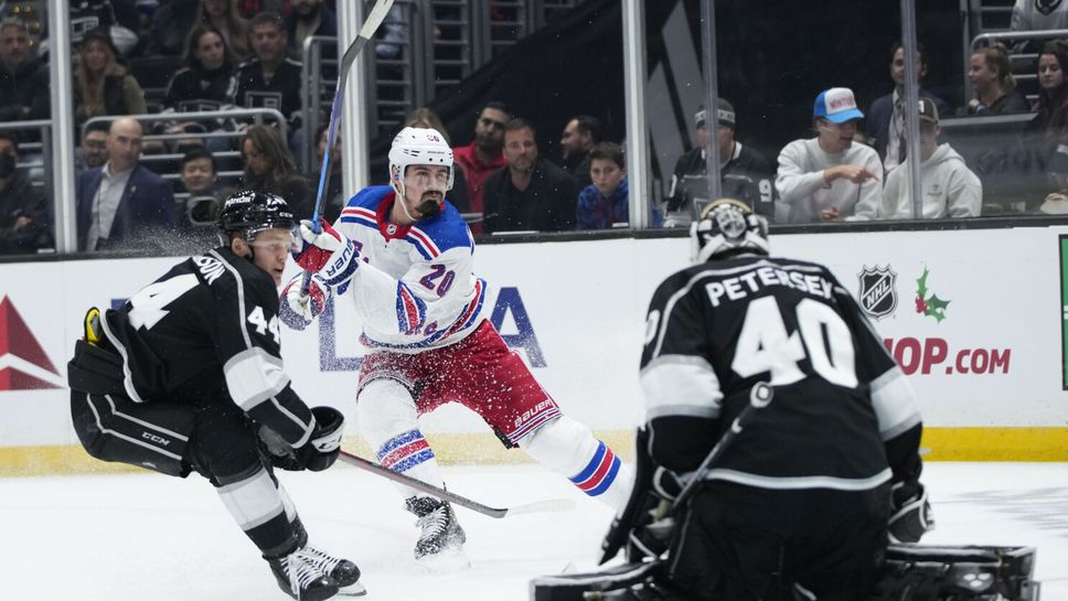 Рейнджърс обърнаха Кингс след два гола на Крис Крайдър и 35 спасявания на Шестьоркин