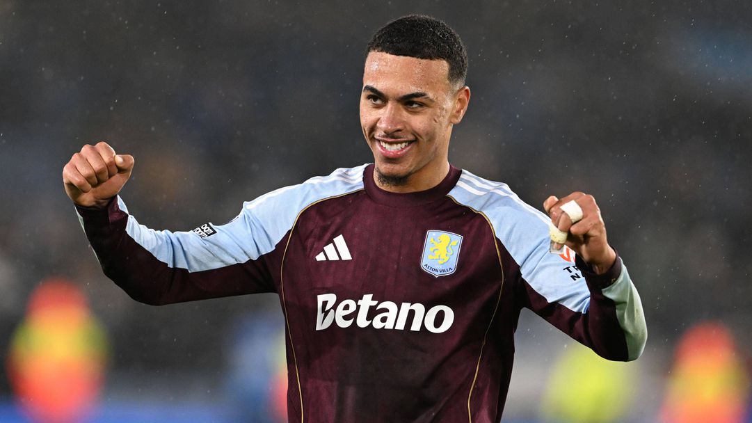 Астън Вила осъществи пълен обрат срещу Лийдс, Груев остана резерва