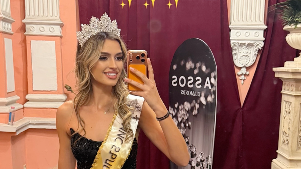 22 годишната волейболистка Симона Бакърджиева спечели короната Мис България 2025 на