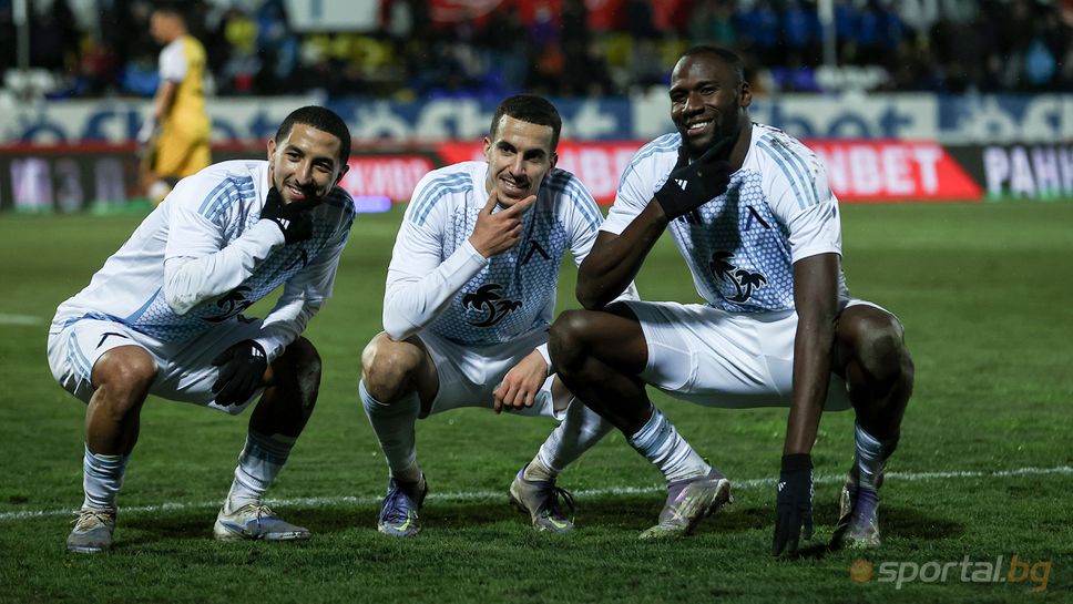 Футболистите на Левски се включиха в бърза анкета в която