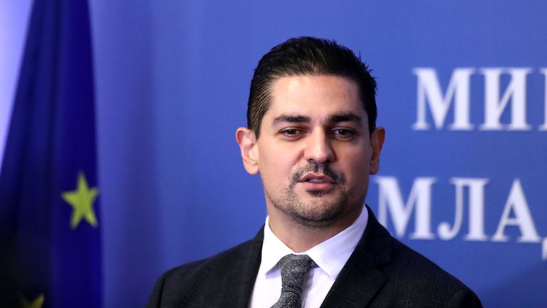  И Министърът на спорта поздрави Наско Сираков 