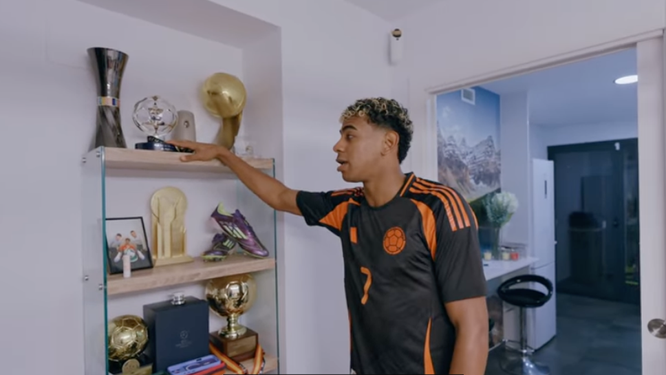 Ламин Ямал отвори вратите на дома в който е живял