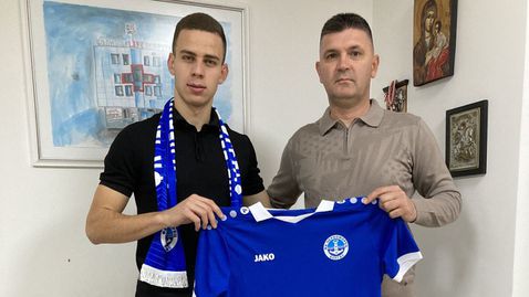 Черноморец (Бургас) взе нападател от Локомотив (ГО)