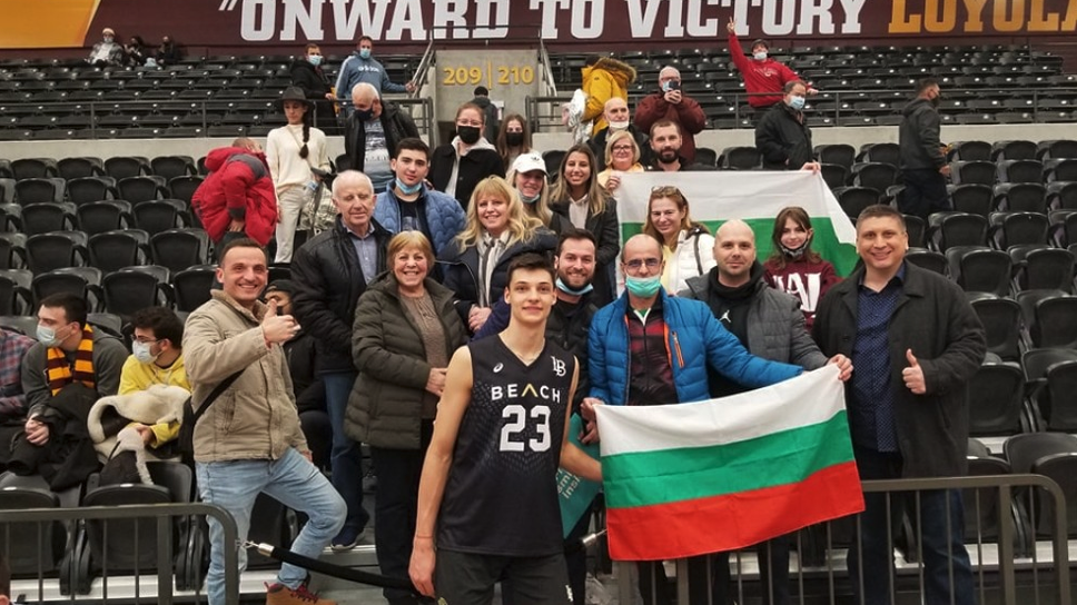 Сериозна българска подкрепа за Алекс Николов в САЩ