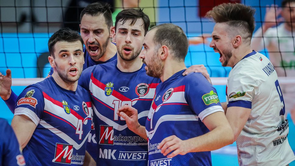 “Гладиаторите” леят пот преди битката с шампионите