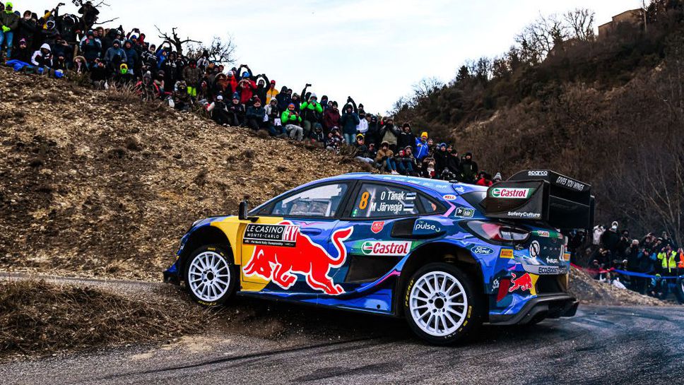 Малките ралита на сняг се пълнят със звезди