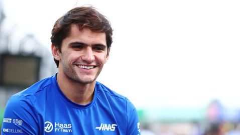  Фитипалди остава в Хаас и за 2023 