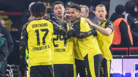 Борусия (Дортмунд) се възползва максимално от гафа на Байерн и намали разликата с баварците