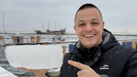 Цанко Цанков спечели световната титла в плуването на 450 метра в ледени води