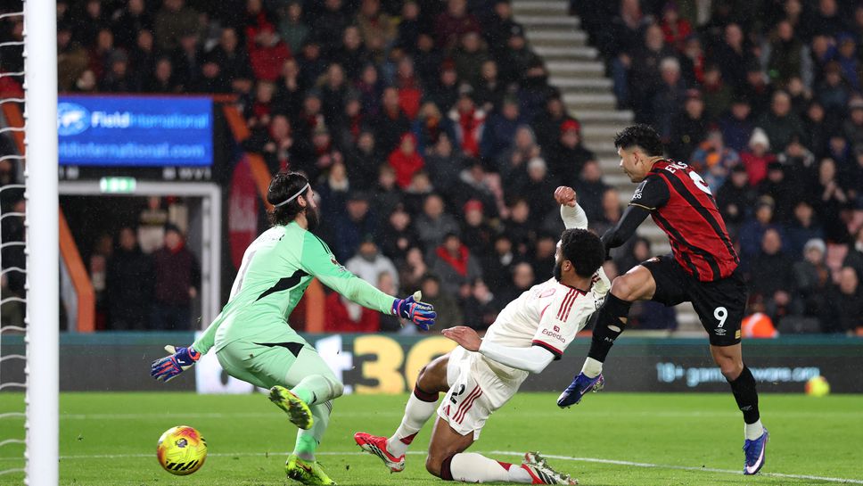 Борнемут 1:0 Ливърпул, гол след грешка на Ван Дайк