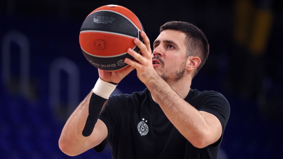 Капитанът на Партизан Ваня Маринкович получи тежка контузия при драматичната