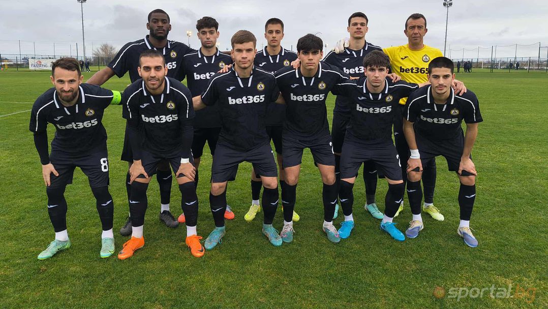 Славия изпусна Тиквеш, Балов с контузия