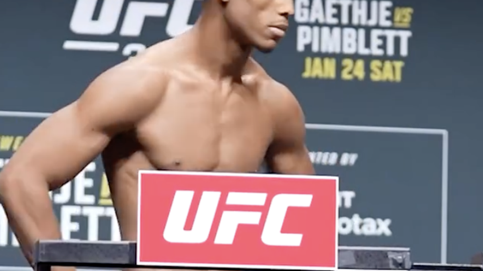 Галавечерта UFC 324 загуби още един двубой след плашеща сцена