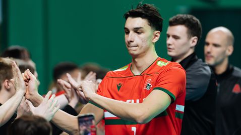 Дайте едно рамо на Мони Николов!