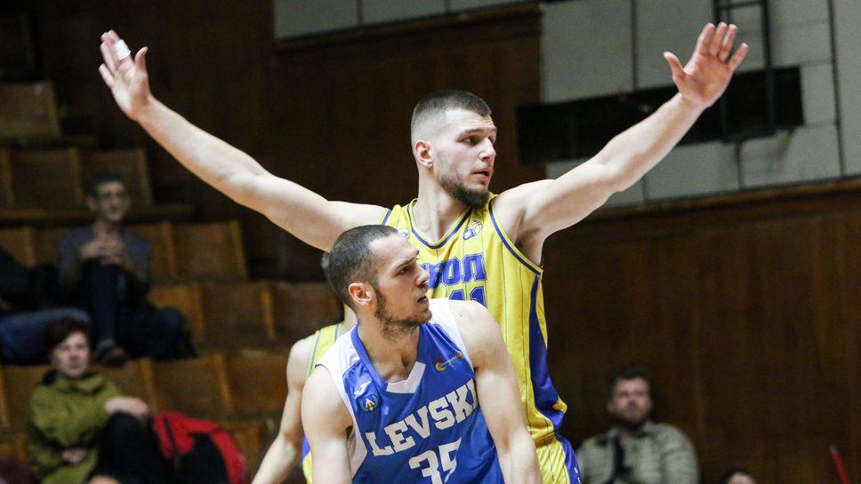 НБЛ прибира 1600 лева от глоби в последния кръг