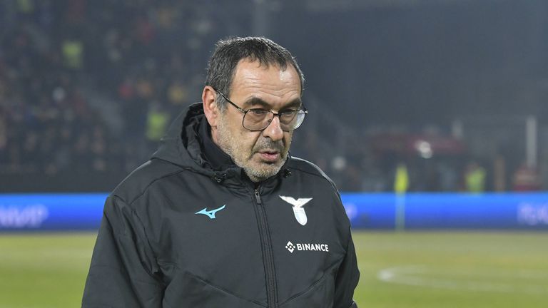 Старши треньорът на Лацио Маурицио Сари разкритикува остро състоянието