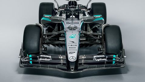 Мерцедес на старта на сезона без Хамилтън