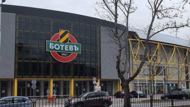 БФС отговори на Ботев (Пловдив) за националите на България