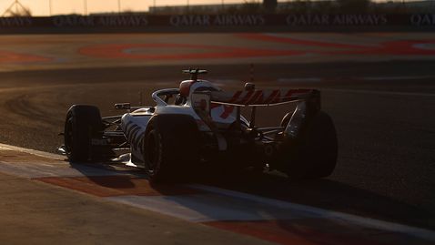 Ето кой пилот ще стартира сезона във Формула 1 с най-много наказателни точки