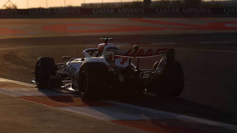 Ето кой пилот ще стартира сезона във Формула 1 с най-много наказателни точки