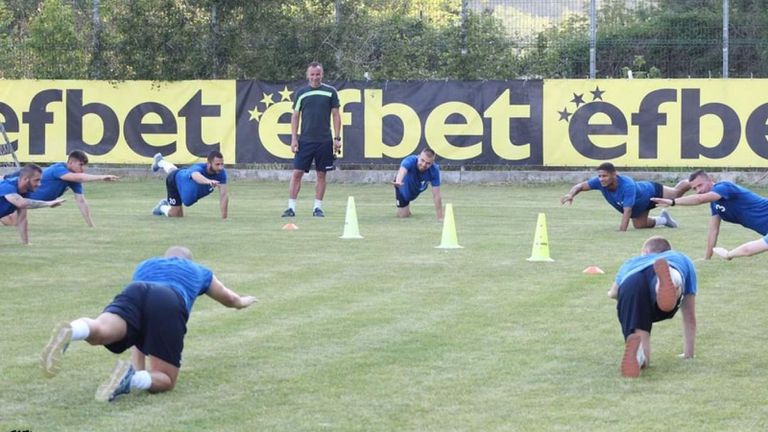 Утре Черноморец Балчик приема втория отбор на Спартак Варна Двубоят