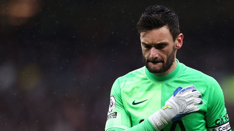 Вратарят на Тотнъм Юго се изказа в подкрепа на старши