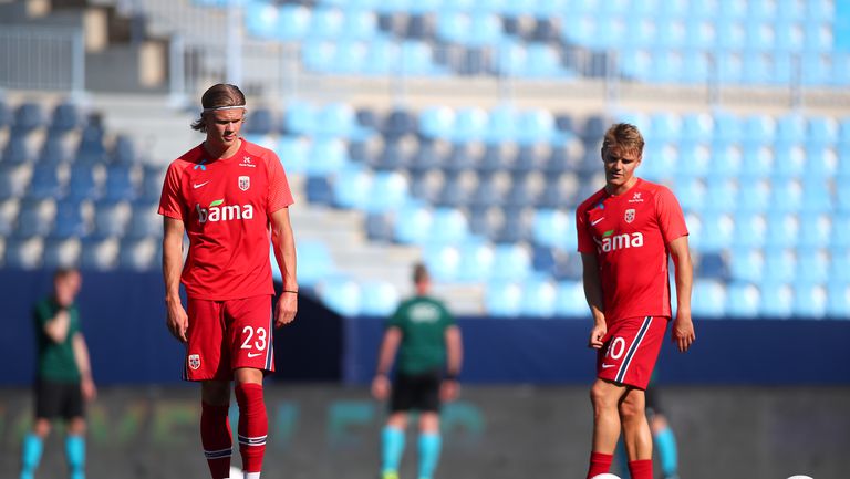  Холанд помолил Йодегор за съвет 