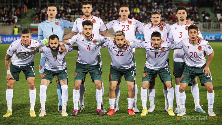 Националният отбор по футбол на България се прибра на родна