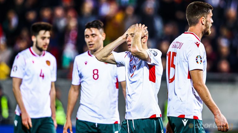   Атакуващият футболист на България Георги Русев говори след поражението на
