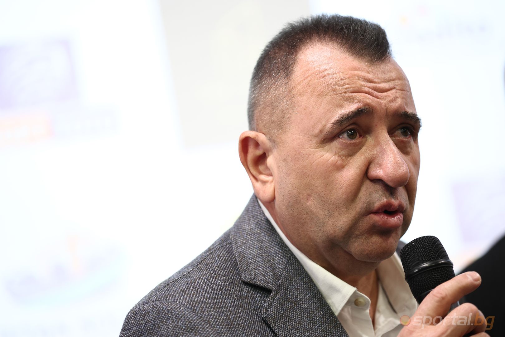 Божидар Саръбоюков и Александра Начева получиха премии от БФЛА