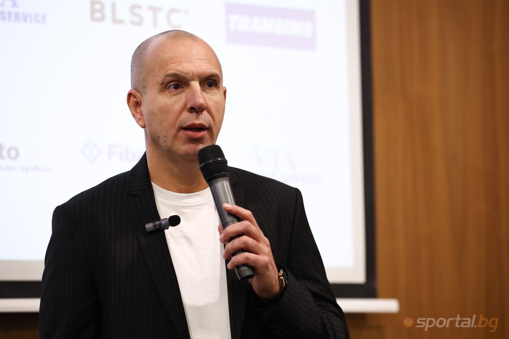 Божидар Саръбоюков и Александра Начева получиха премии от БФЛА