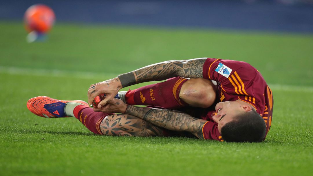 Защитник на Рома е под въпрос за решителните битки на националния отбор на Италия