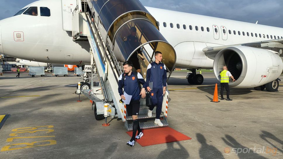 Националите стигнаха Джакарта