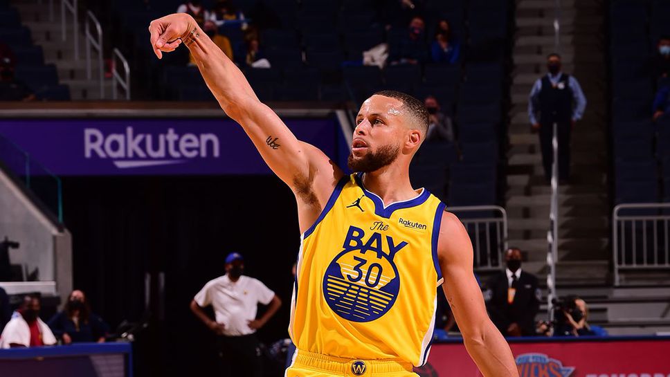 Стеф Къри най-резултатен при разгромен успех на Голдън Стейт над Денвърс