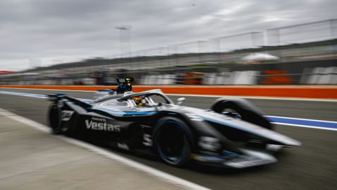 Вандоорн с пол-позишън за първия старт от Формула Е във Валенсия