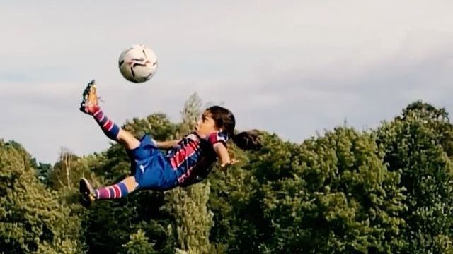 Любимец на Меси превзе и баскетбола (видео)