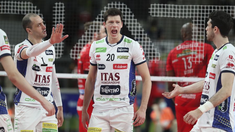 Брилянтен Матей Казийски заби 29 точки, но те не стигнаха на Тренто да се класира на финал в Италия 🏐