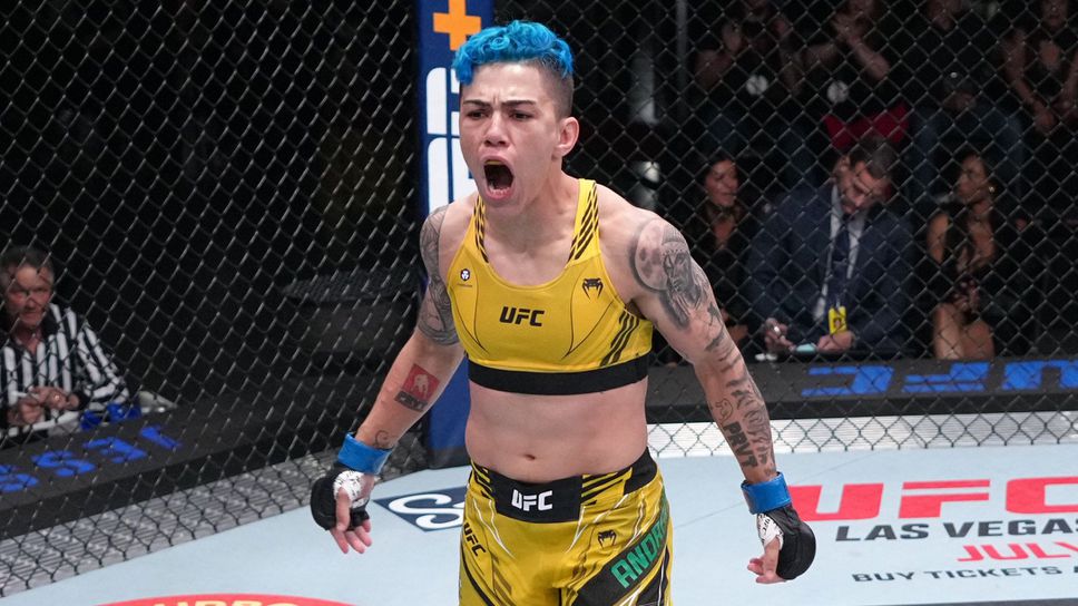 Джесика Андраде събмитна Аманда Лемос по уникален начин