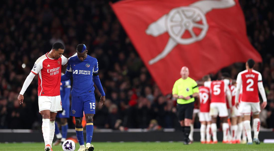 Фен на Челси шокира играчите с надпис, капитанът на "сините" му отговори след погрома от Арсенал