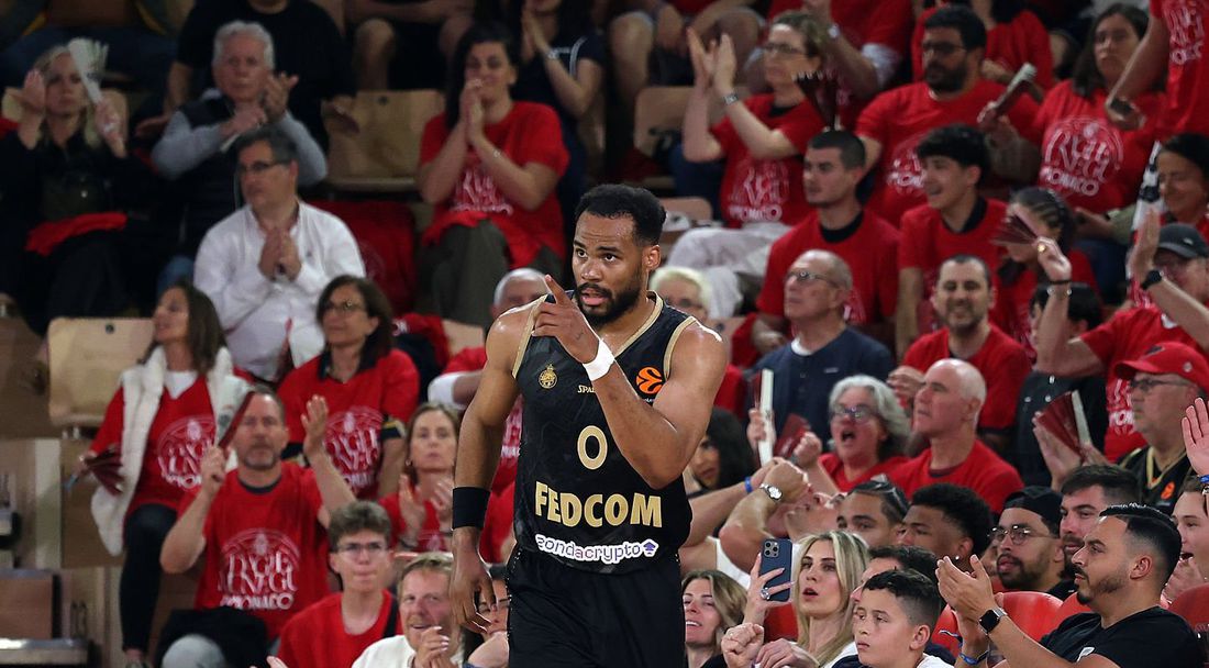 Монако подчини Барселона и отново застава на пътя на Везенков и Олимпиакос