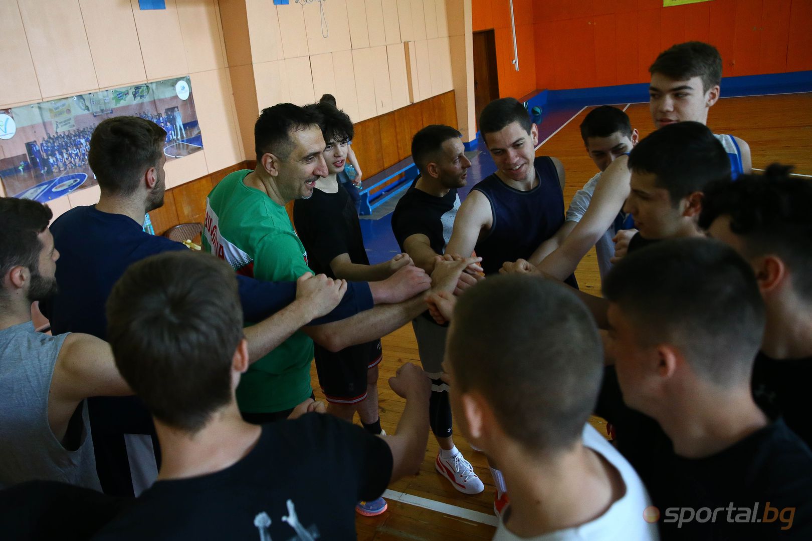 Баскетболен камп с участието на Бозов, Давидов, Хаджирусев, Алипиев и Борисов